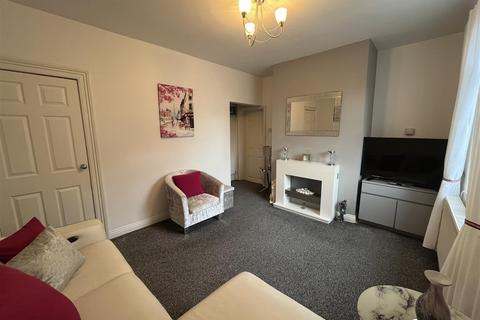 18 Temperance Field, Wyke, Bradford, BD12 9NR