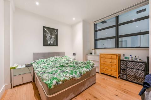 1 bedroom flat for sale, Carlow Street, Camden, London, NW1