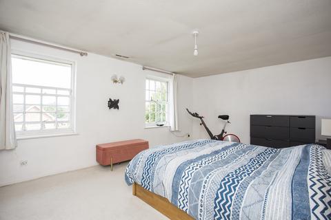 1 Broadcroft, Tunbridge Wells, TN2 5UG