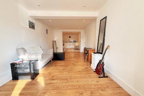 1 bedroom apartment for sale, Clarence Square, Brighton