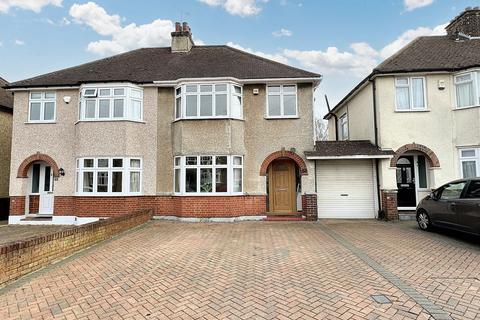 3 bedroom property for sale, Bullhead Road, Borehamwood, WD6