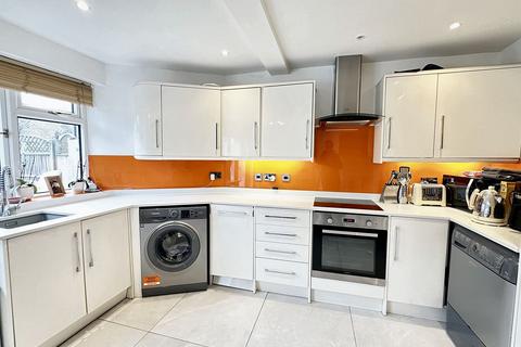 3 bedroom property for sale, Bullhead Road, Borehamwood, WD6