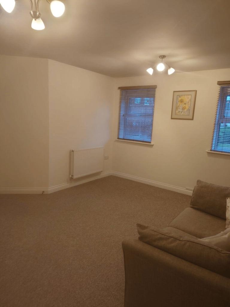 Lounge2-rotated