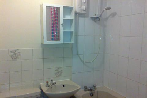 19 Tall Trees, Colnbrook, Slough, SL3 0JS