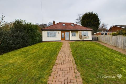 3 bedroom detached bungalow for sale, Lyndham Avenue, Burton-on-Trent