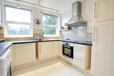 2 bedroom apartment for sale, Lincoln Court, Berkhamsted