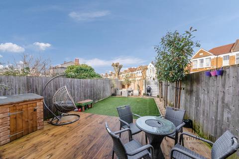 4 bedroom terraced house for sale, Ivy Road, NW2