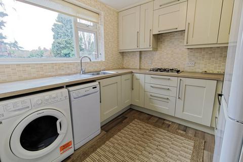 2 bedroom flat for sale, Fosse Road South, Leicester