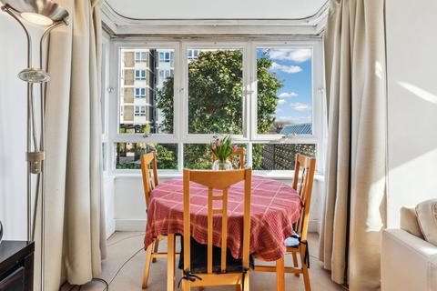 1 bedroom flat for sale, Chelsea Towers, Chelsea Manor Gardens, London