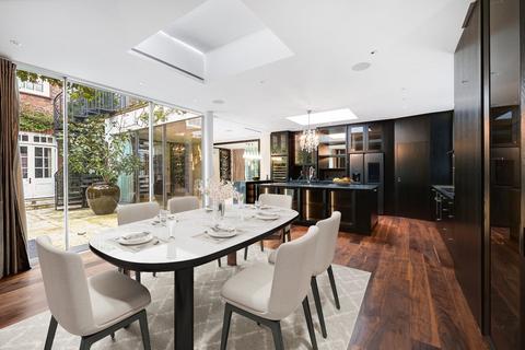 undefined, Chelsea Square, London