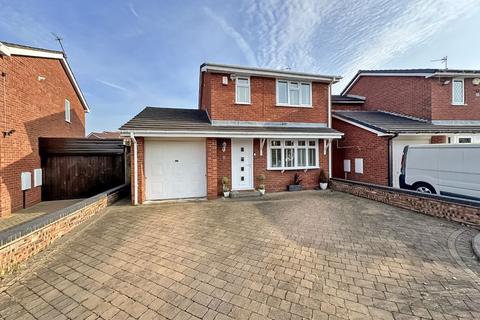 3 bedroom detached house for sale, Hathaway Close, Willenhall