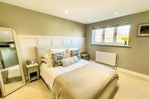 4 Upper Northam Close, Hedge End, Southampton, SO30 4BB