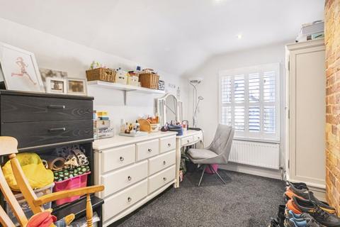 8 Woodside Crescent, Sidcup, DA15 7JJ