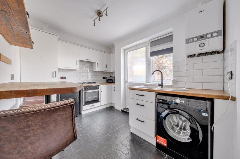 Kitchen main angle