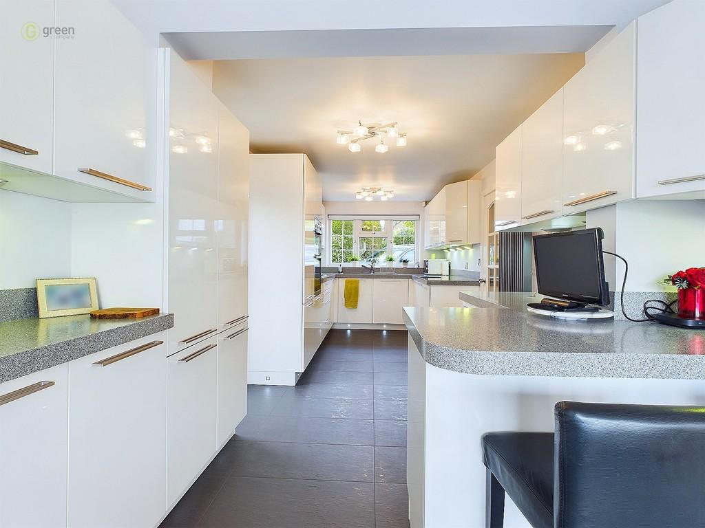 Cam04914 g0 pr0046 still009