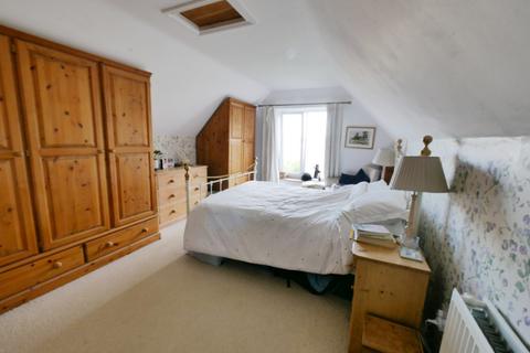 4 bedroom cottage to rent, Coneygar Road, QUENINGTON