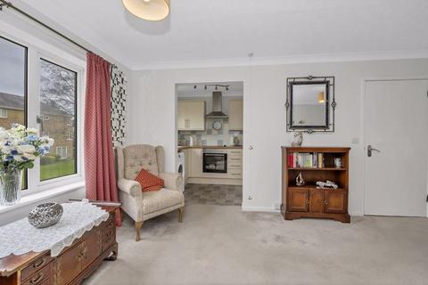 1 bedroom retirement property for sale, Cryspen Court, Bury St. Edmunds