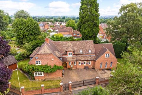 5 bedroom detached house for sale, Wykham Gardens, Banbury