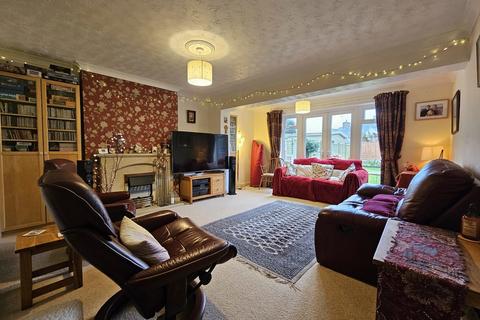 4 bedroom detached house for sale, Calver Crescent, Sapcote