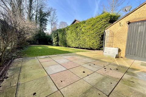 14 Brookfield Road, Wooburn Green, High Wycombe, HP10 0PZ