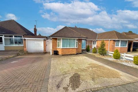 2 bedroom semi-detached bungalow for sale, Fieldgate Road, Luton