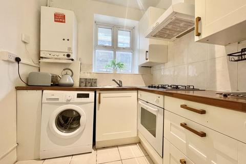 2 bedroom apartment to rent, Bevenden Street, N1