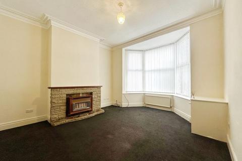 4 bedroom terraced house for sale, Ainsworth Road, Bury