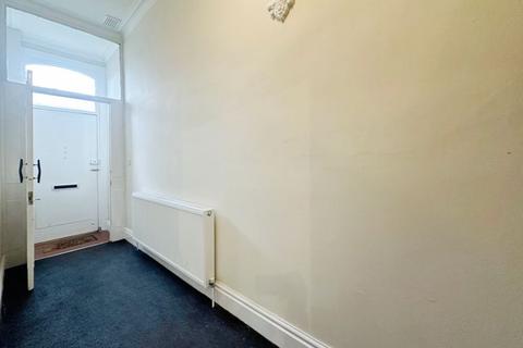 4 bedroom terraced house for sale, Ainsworth Road, Bury