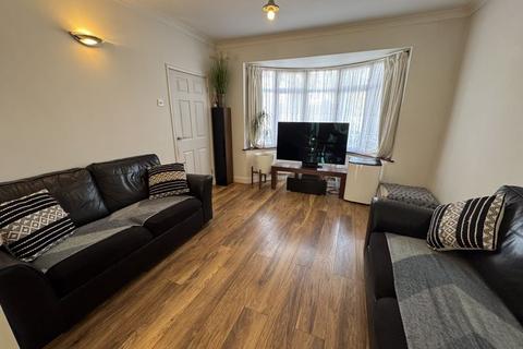 3 bedroom terraced house for sale, Somerset Road, Southall