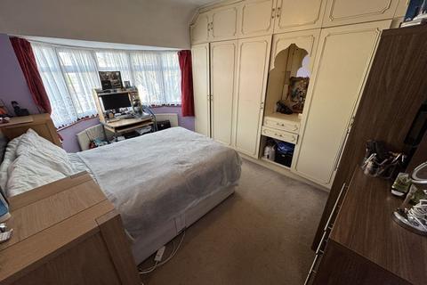 3 bedroom terraced house for sale, Somerset Road, Southall