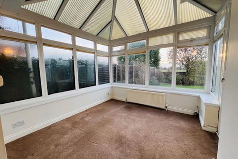 3 bedroom semi-detached bungalow for sale, Chesham Drive, Preston PR4