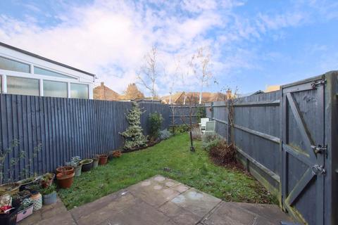 2 bedroom end of terrace house for sale, Old Farm, Pitstone