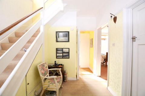 3 bedroom semi-detached house for sale, Hillview Road, Hatch End