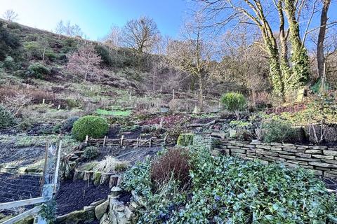 8 Caldicott Close, Todmorden, OL14 7QS