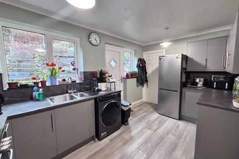 8 Caldicott Close, Todmorden, OL14 7QS
