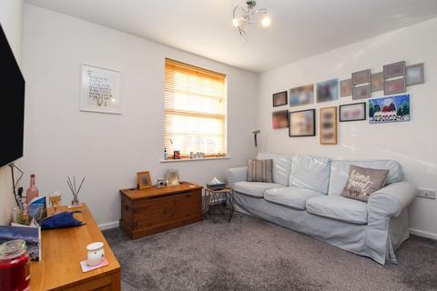 2 bedroom apartment for sale, Greenkeepers Road, Bedford MK40