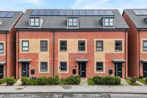 3 bedroom terraced house for sale, Highfield Lane, Rotherham S60