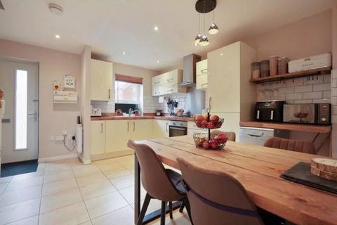 3 bedroom terraced house for sale, Highfield Lane, Rotherham S60