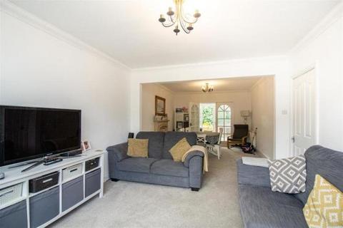 5 bedroom detached house to rent, Harrow Road, West Bridgford, Nottingham, Nottinghamshire, NG2