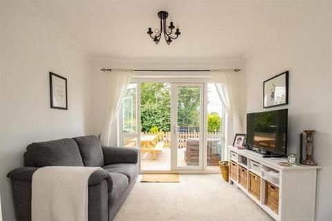 5 bedroom detached house to rent, Harrow Road, West Bridgford, Nottingham, Nottinghamshire, NG2