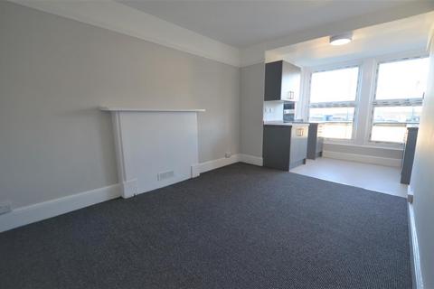 2 bedroom flat to rent, Market Street, Ilfracombe