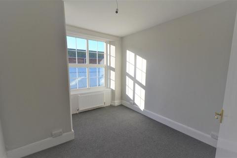 2 bedroom flat to rent, Market Street, Ilfracombe