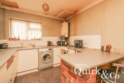 3 bedroom end of terrace house for sale, Cleveland Road, Canvey Island, SS8