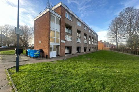 3 bedroom flat for sale, Flat 13 Scott House, Stonebridge Park, Harlesden, London, NW10 8JB