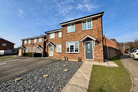 3 bedroom semi-detached house for sale, Farm Close, Ampthill, Bedfordshire, MK45 2UE