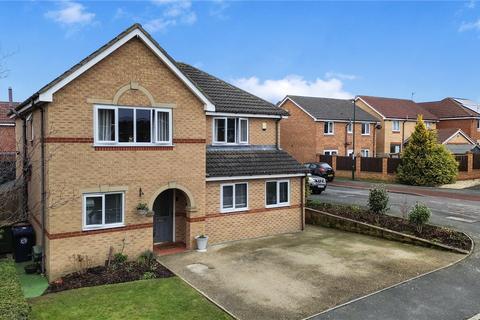 5 bedroom detached house for sale, Wheldrake Close, Guisborough