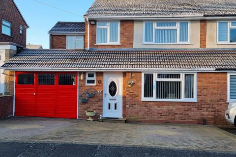 4 bedroom semi-detached house for sale, Mayfair Drive, Kingswinford DY6