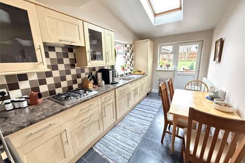 3 bedroom detached house for sale, Woodbridge Road East, Ipswich, Suffolk, IP4