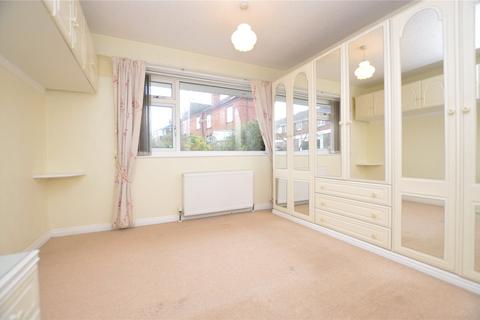 2 bedroom bungalow for sale, Greenmoor Avenue, Lofthouse, Wakefield, West Yorkshire