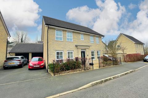 4 bedroom detached house for sale, Macdonald Way, Lancaster | A short stroll from LRGS & Williamson Park